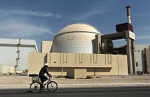 Позиция США не отменяет ядерную сделку - глава МИД Ирана     
