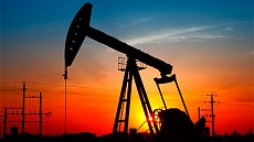 Цены на нефть изменились разнонаправленно на ведущих мировых биржах