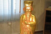 مجسمه طلايی داريوش هخامنشی در پلدختر ایران کشف شد
