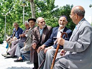 سلمان نژاد: ایران 6 هزار سالمند بالای 100 سال دارد