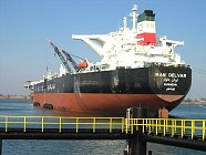  هند برای واردات نفت به استفاده از نفتکش های ایران ادامه می دهد