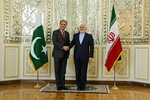 وزرای خارجه ایران و پاکستان برگسترش روابط دو کشورتاکید کردند