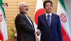 ظریف با نخست‌وزیر ژاپن دیدار کرد 