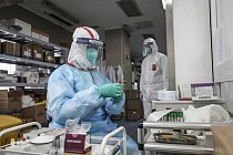 В Иране число случаев коронавируса превысило 140 тыс.   