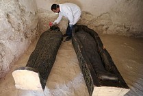 کشف 8 جسد مومیایی شده درداخل تابوت های فرعون 