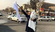 Иранская полиция   арестовала 29 женщин за акции протеста против исламского  дресс-кода      и