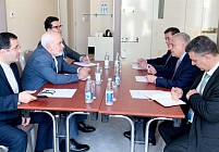 دیدار وزیر خارجه صربستان با ظریف در باکو